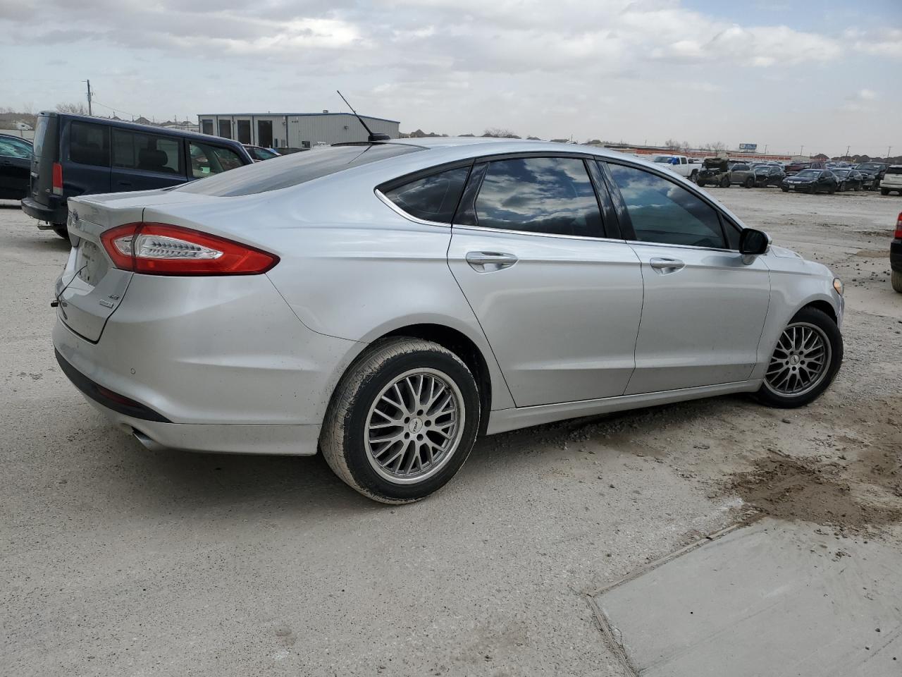 2013 Ford Fusion - Image 3