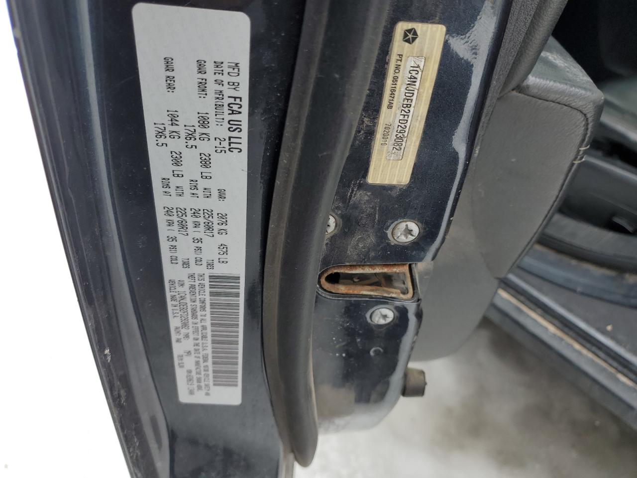 2015 Jeep Compass - Image 13