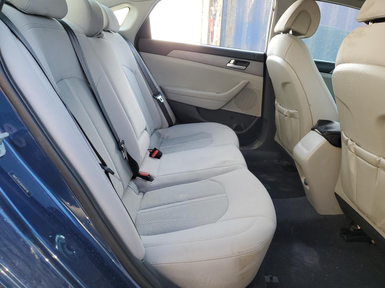 2016 Hyundai Sonata - Image 10