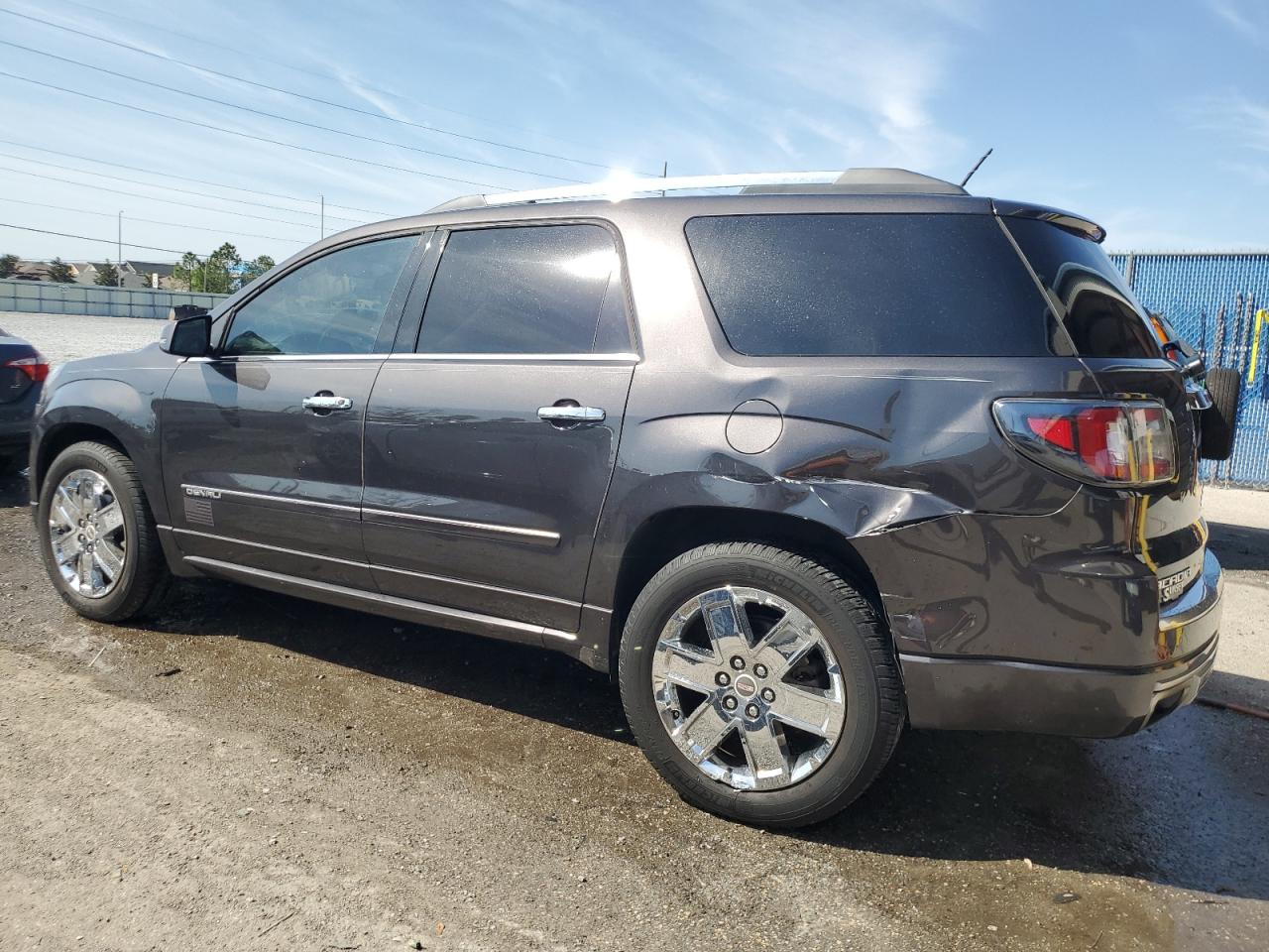 2014 GMC Acadia - Image 2