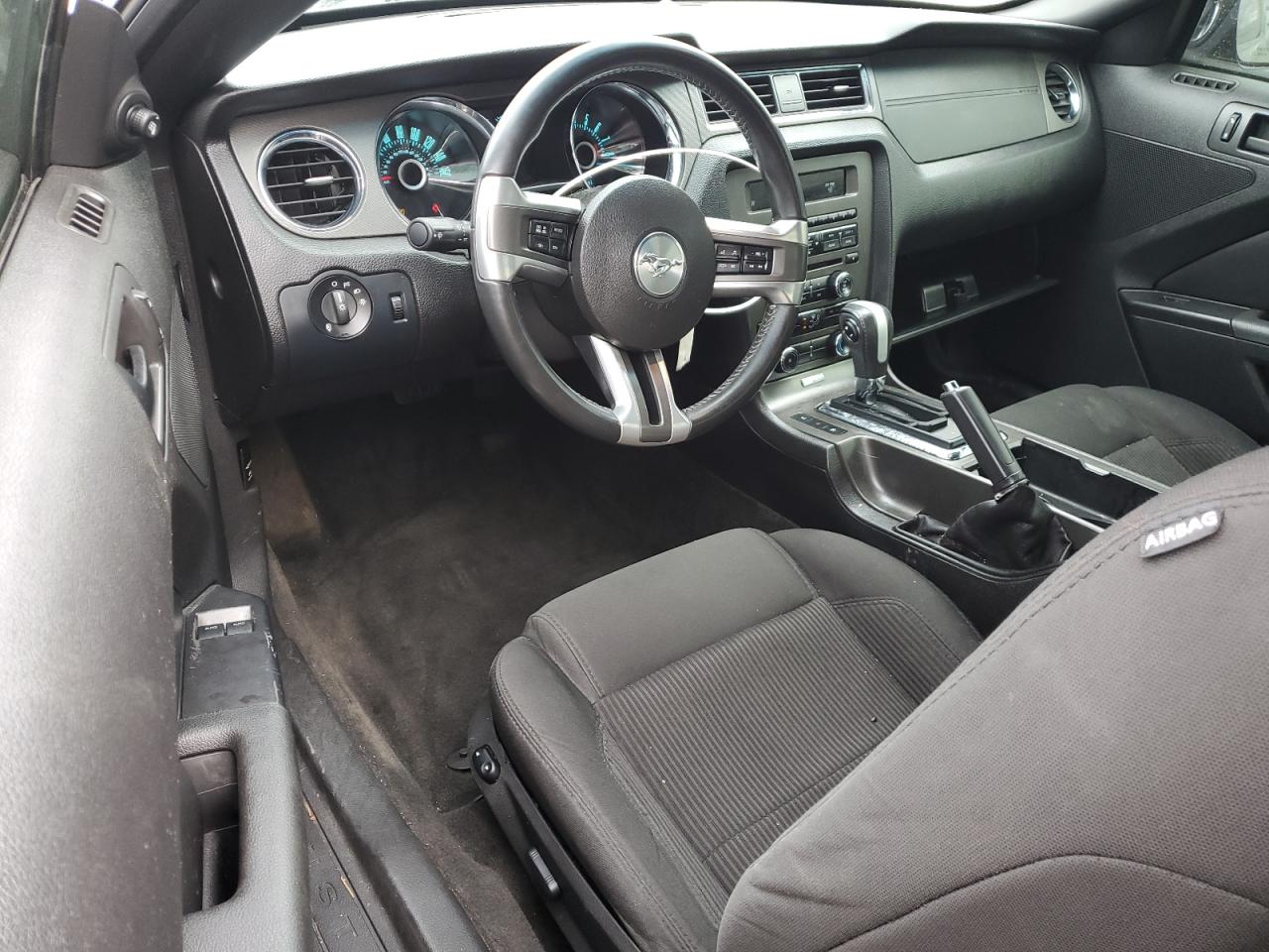 2013 Ford Mustang - Image 8