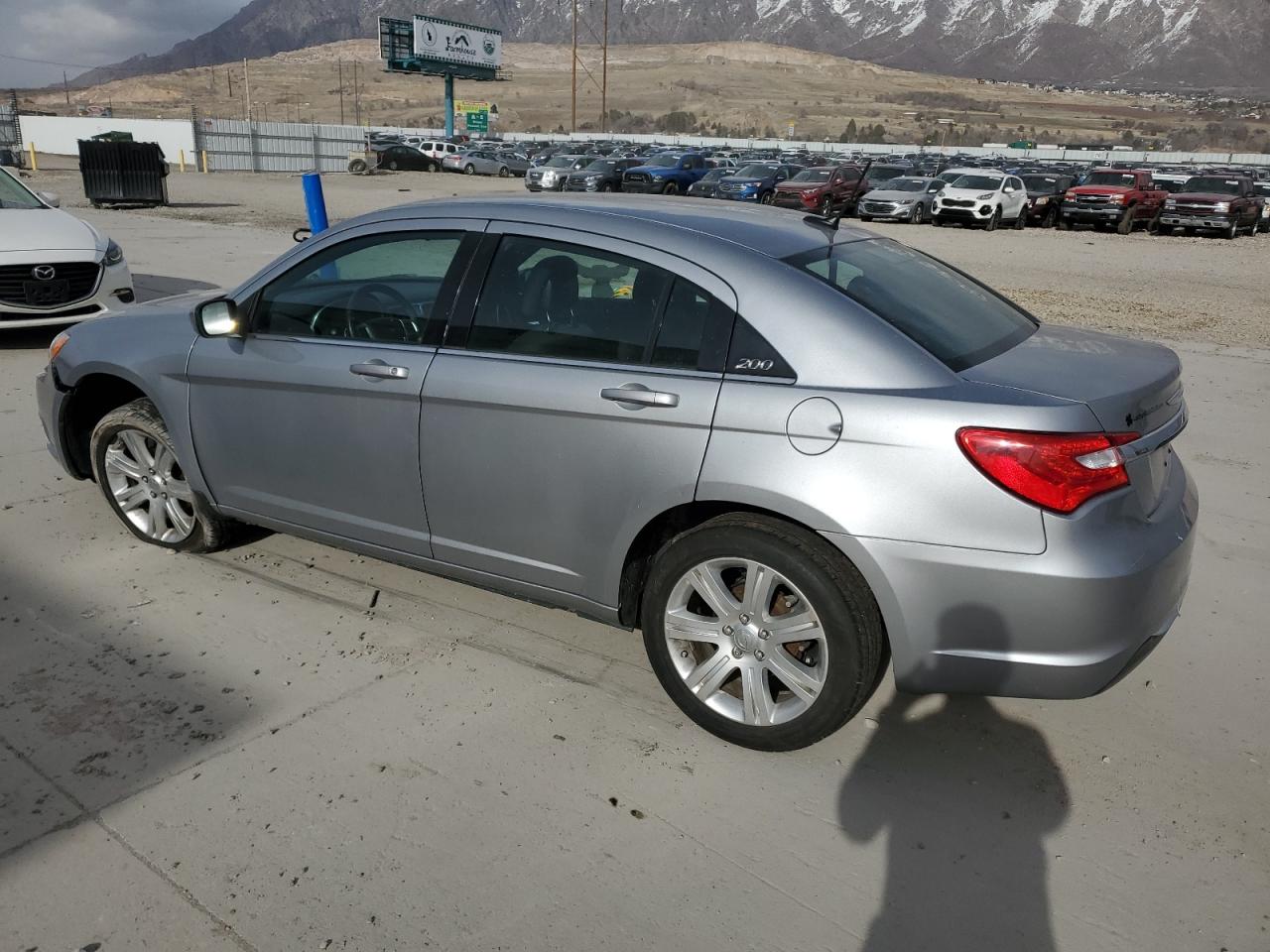 2013 Chrysler 200 - Image 2
