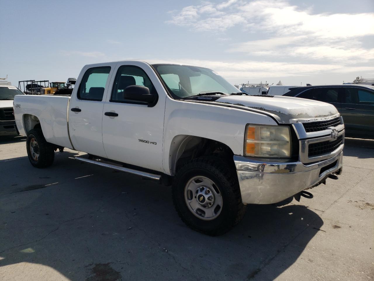 2013 Chevrolet Silverado - Image 4