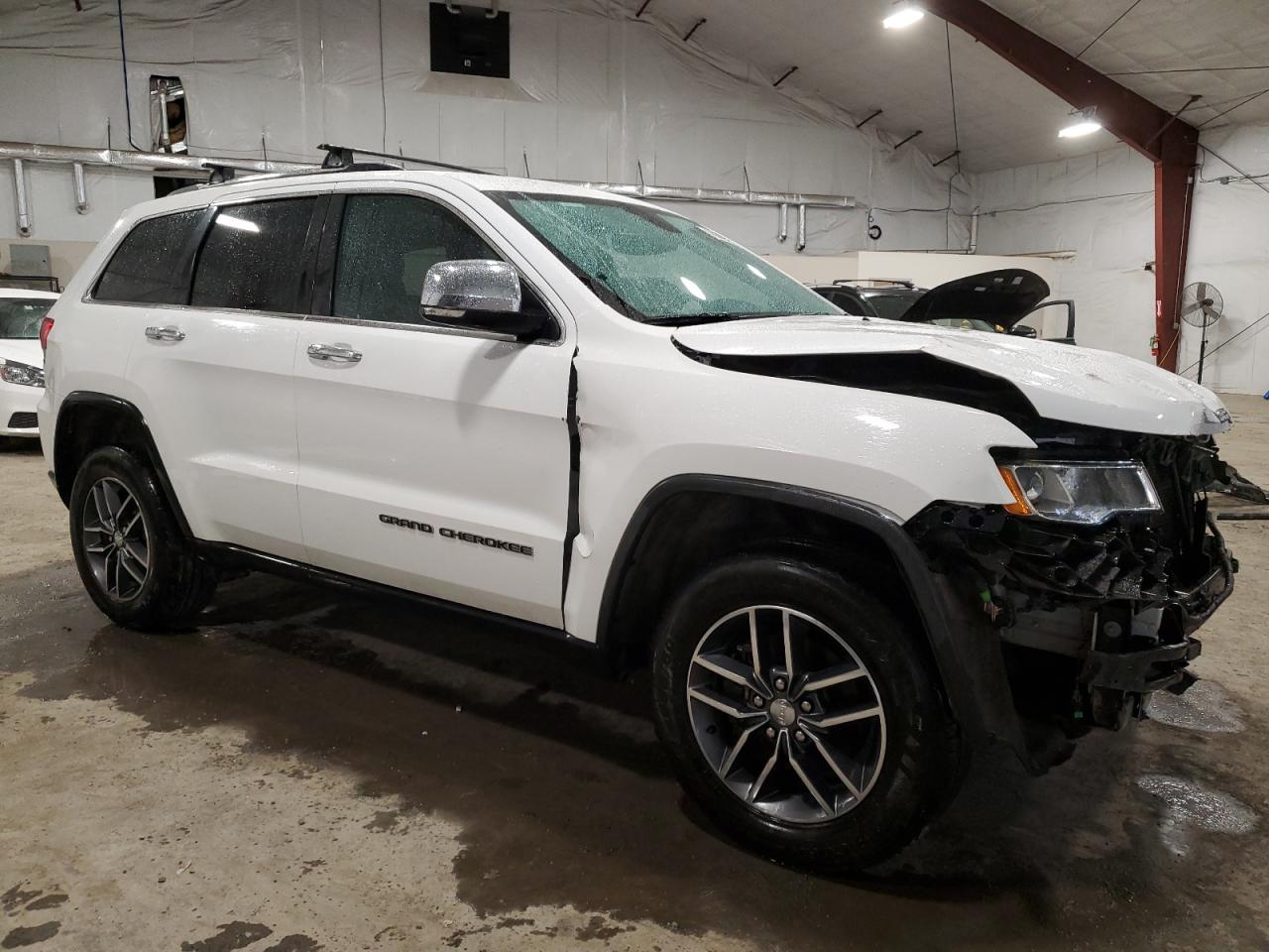 2018 Jeep Grand Cherokee - Image 4