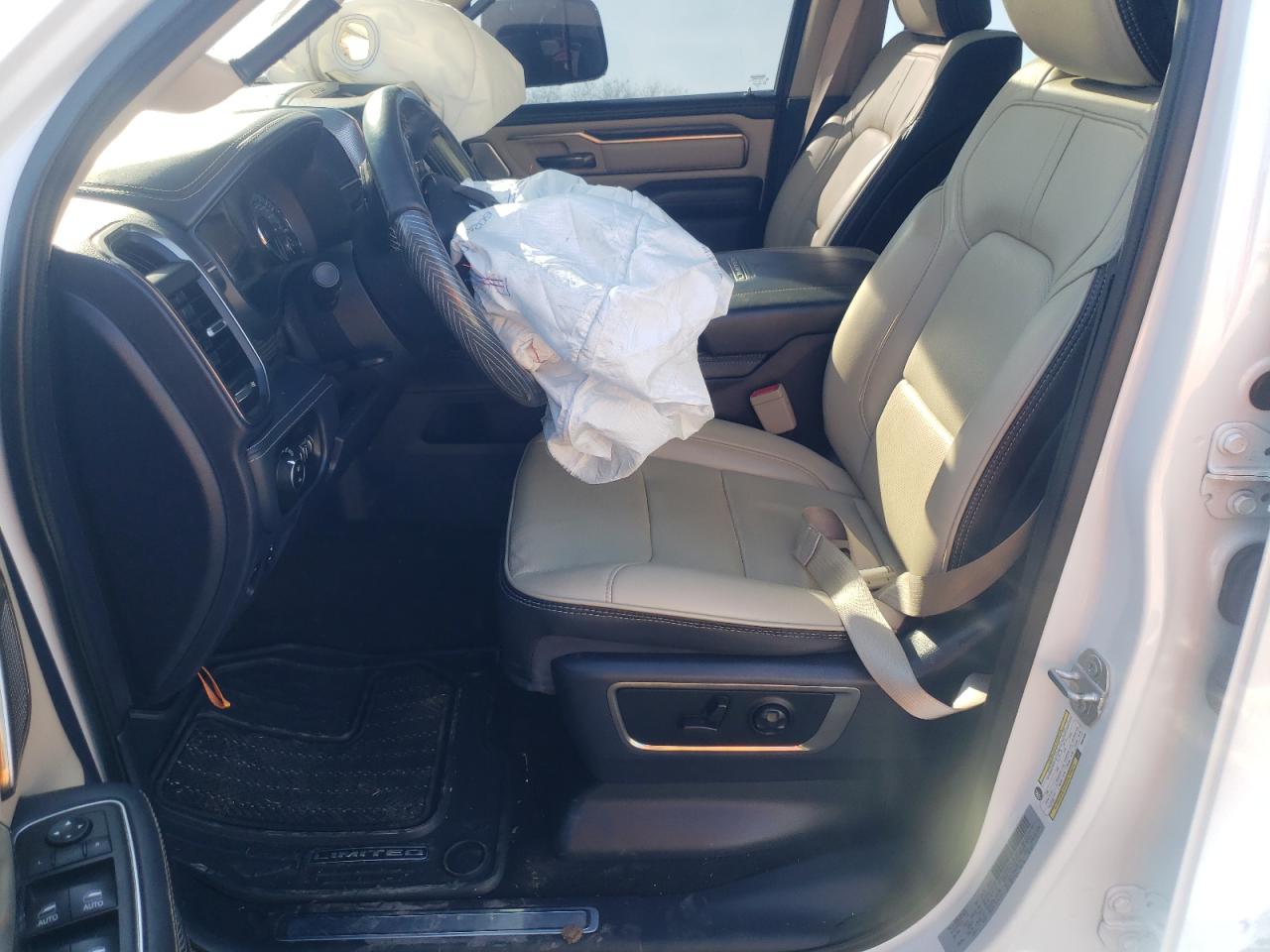 2019 RAM 1500 - Image 7