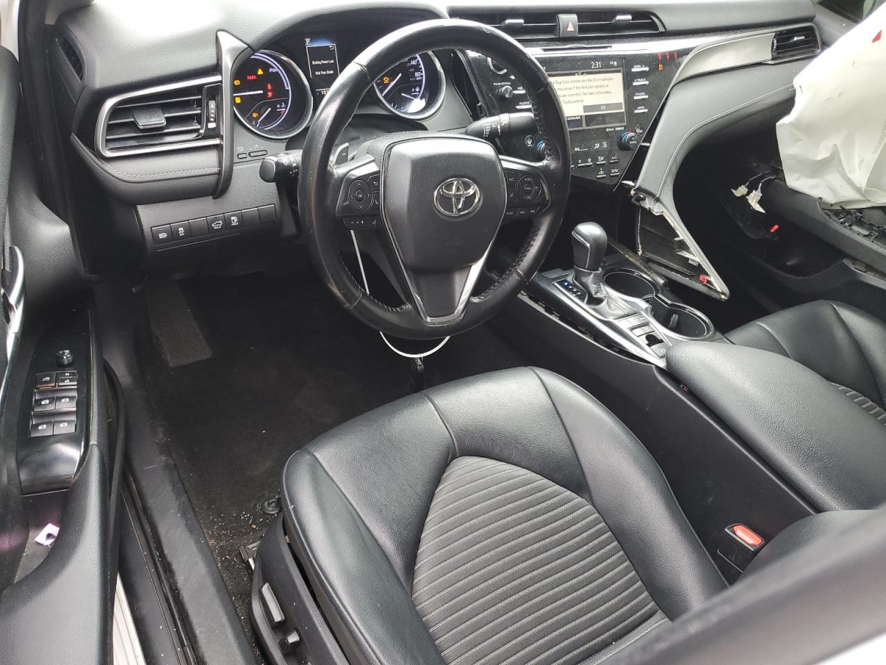 2019 Toyota Camry - Image 8