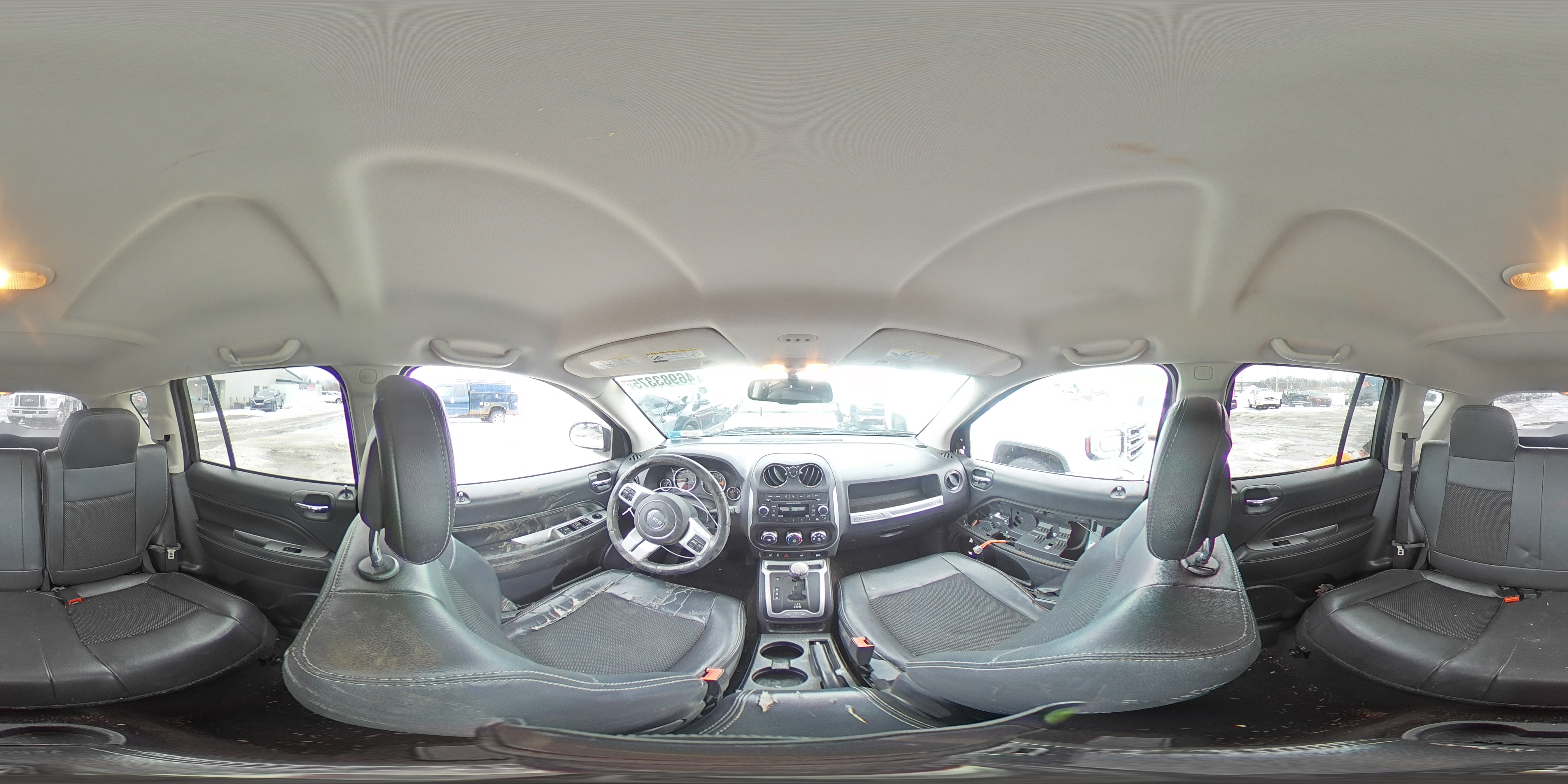 2014 Jeep Compass - Image 13