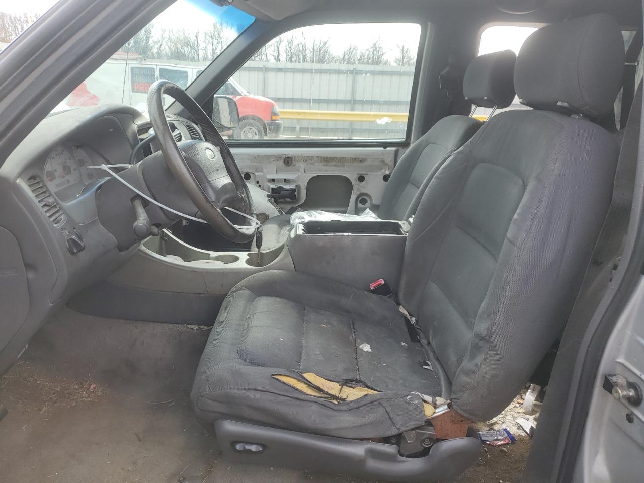 2002 Ford Explorer - Image 7