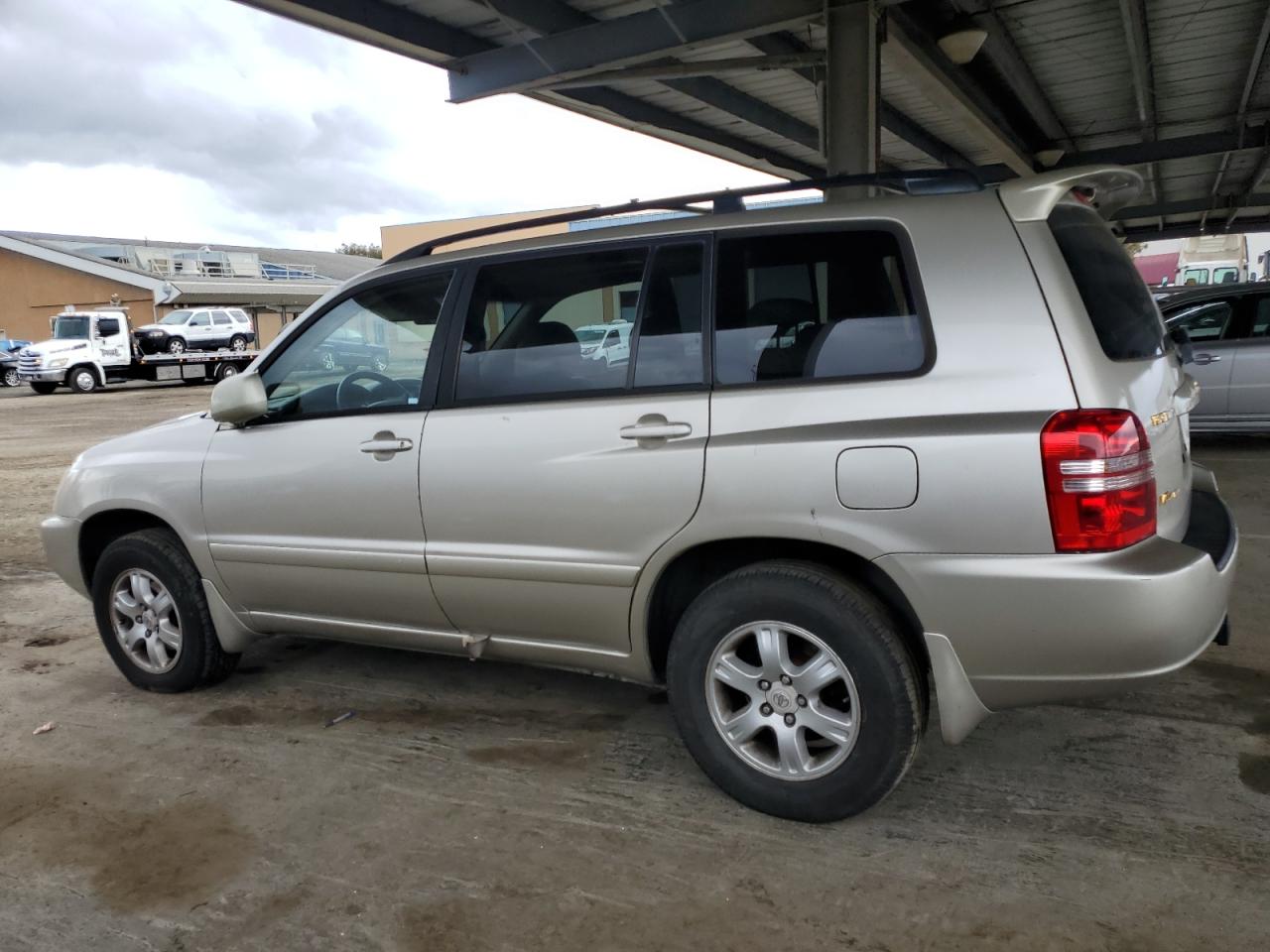 2002 Toyota Highlander - Image 2