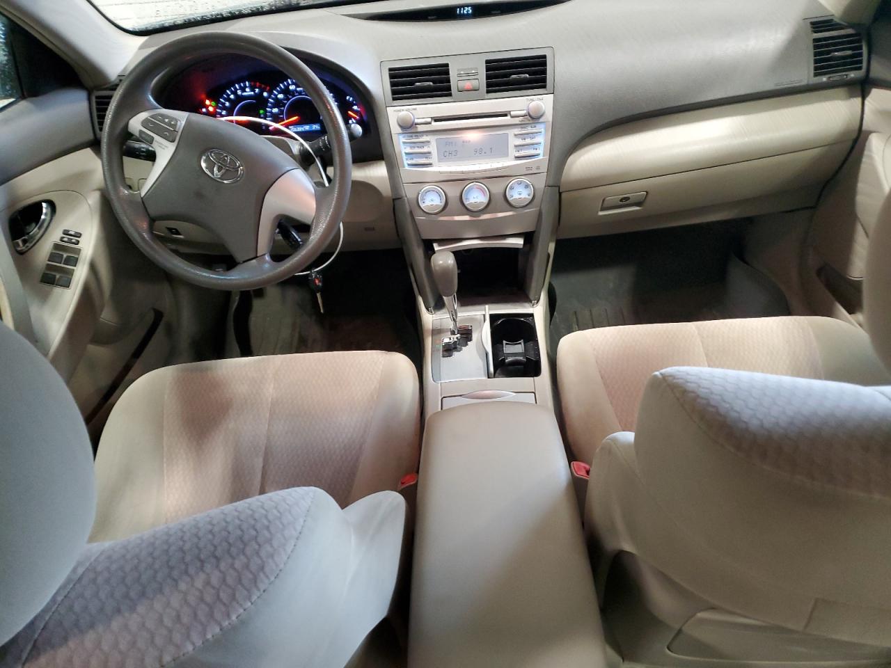 2010 Toyota Camry - Image 8