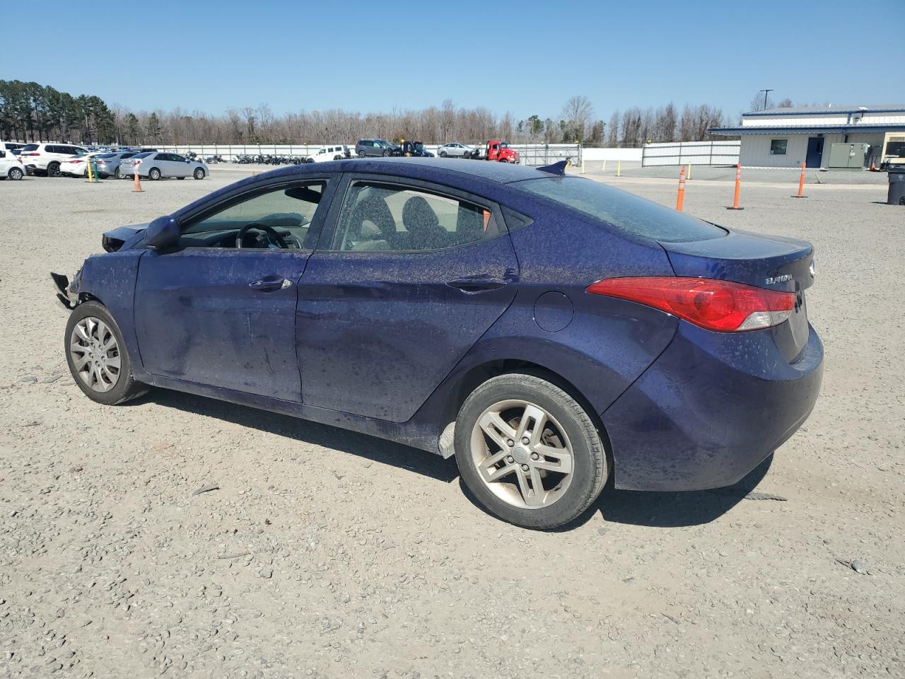 2012 Hyundai Elantra - Image 2
