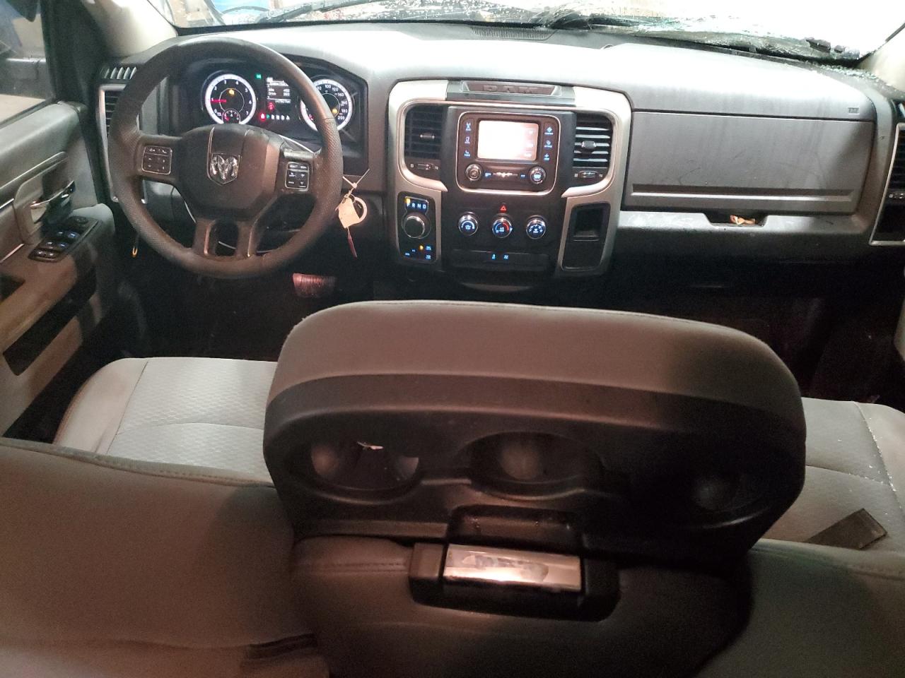 2019 RAM 1500 - Image 8