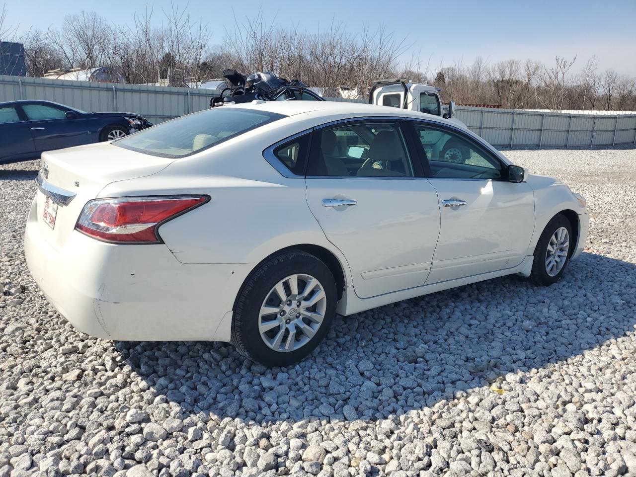 2015 Nissan Altima - Image 3