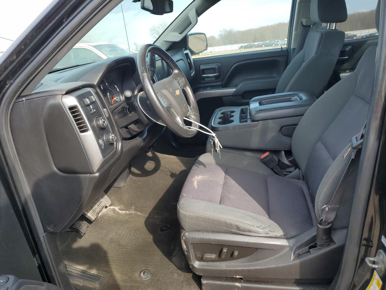 2015 Chevrolet Silverado - Image 7