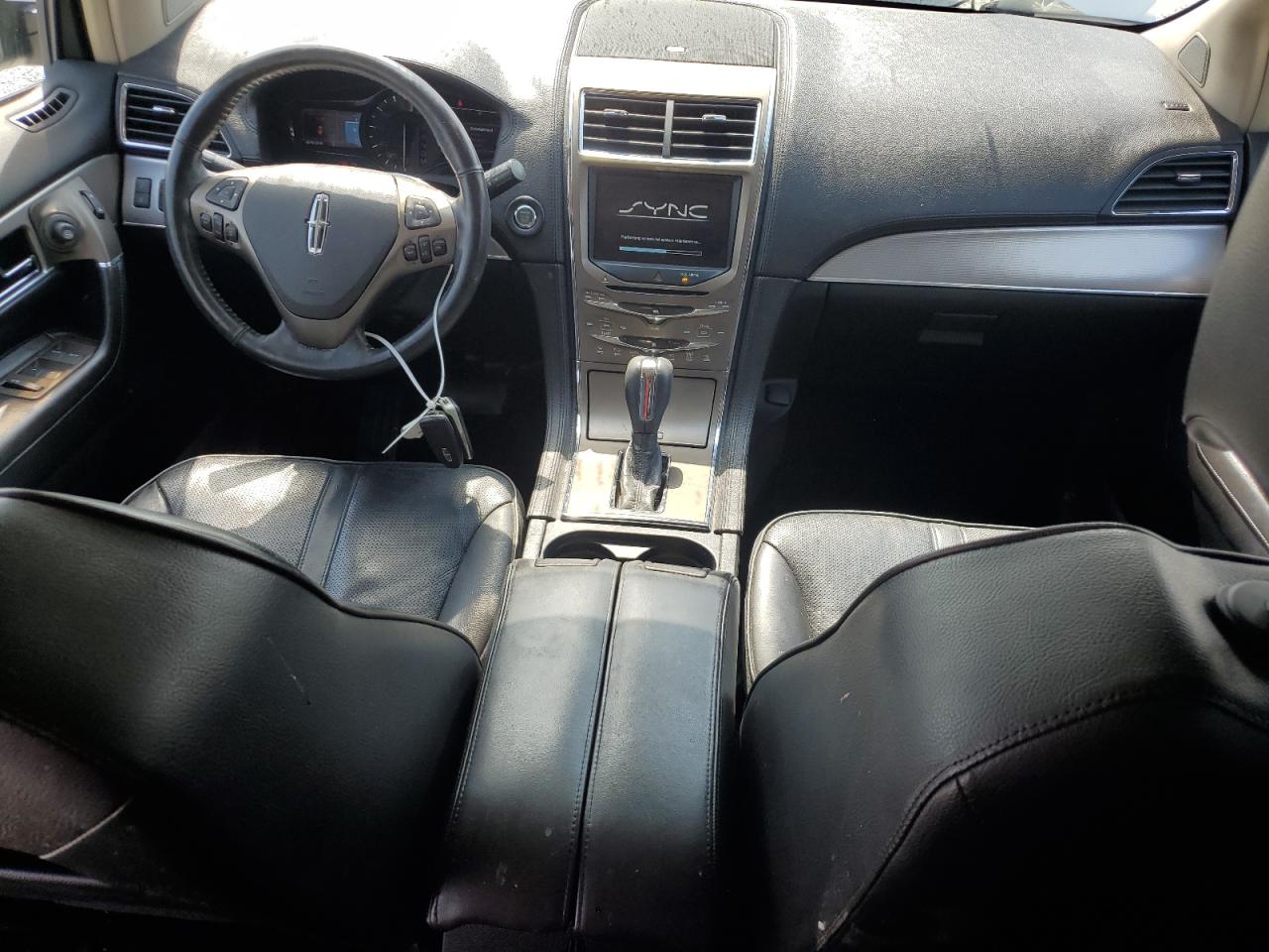 2011 Lincoln MKX - Image 8