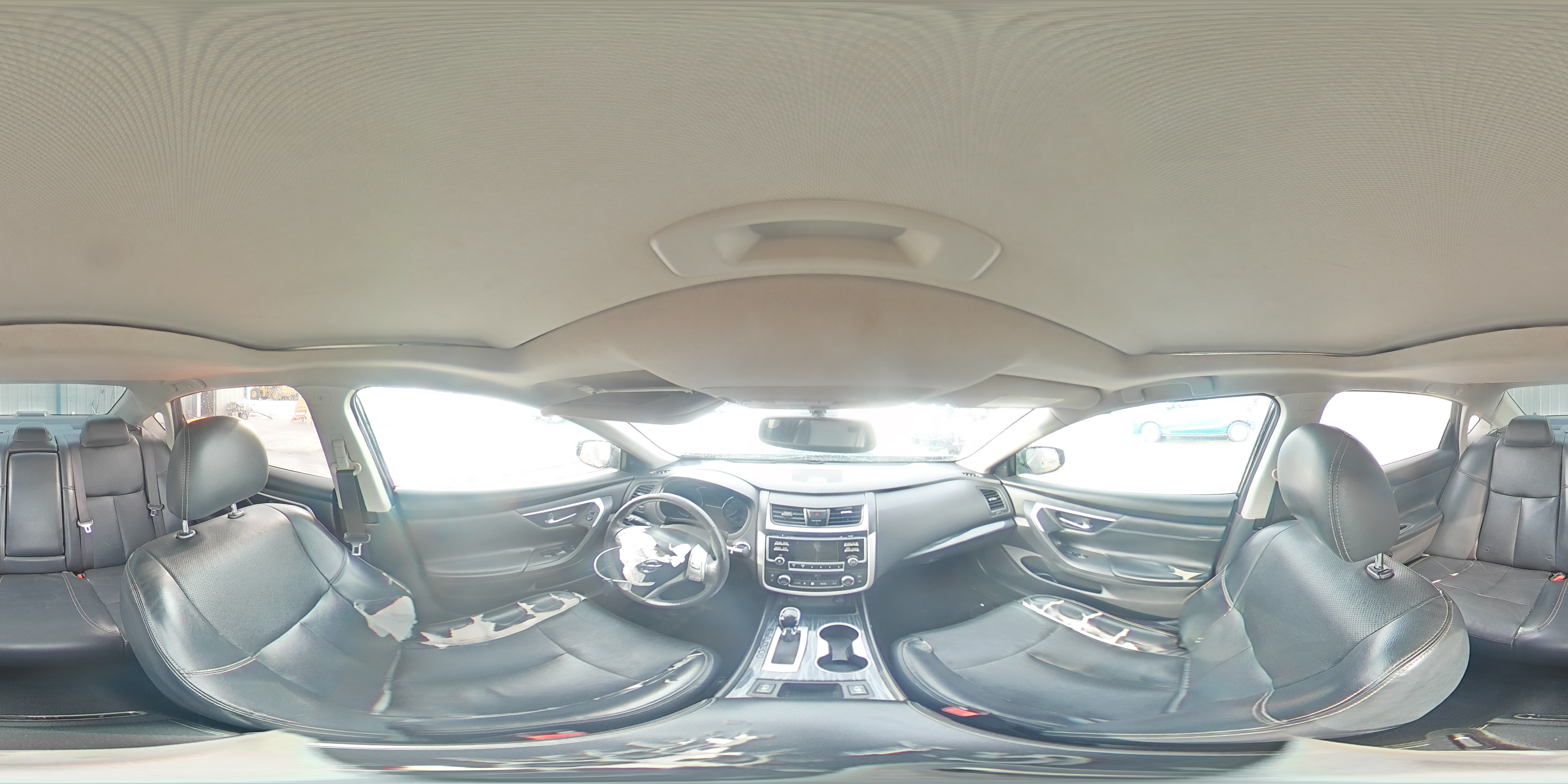 2017 Nissan Altima - Image 14
