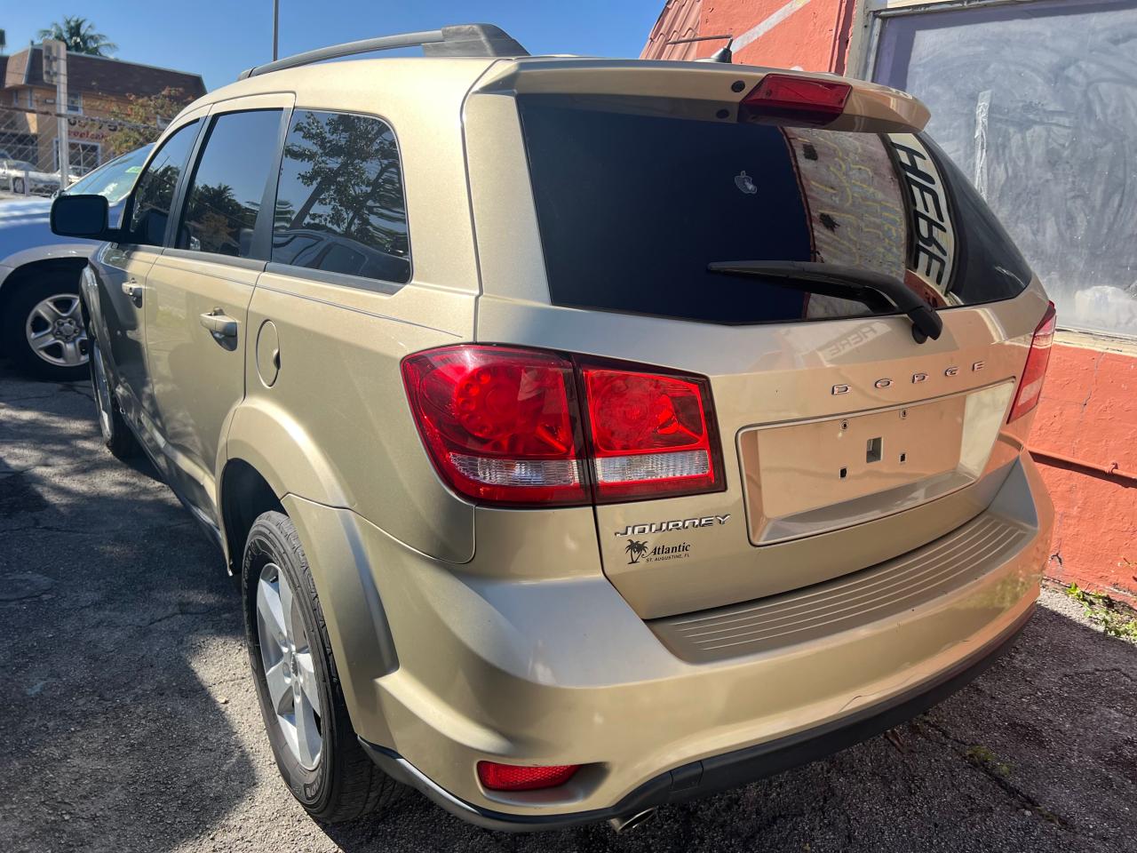 2011 Dodge Journey - Image 3