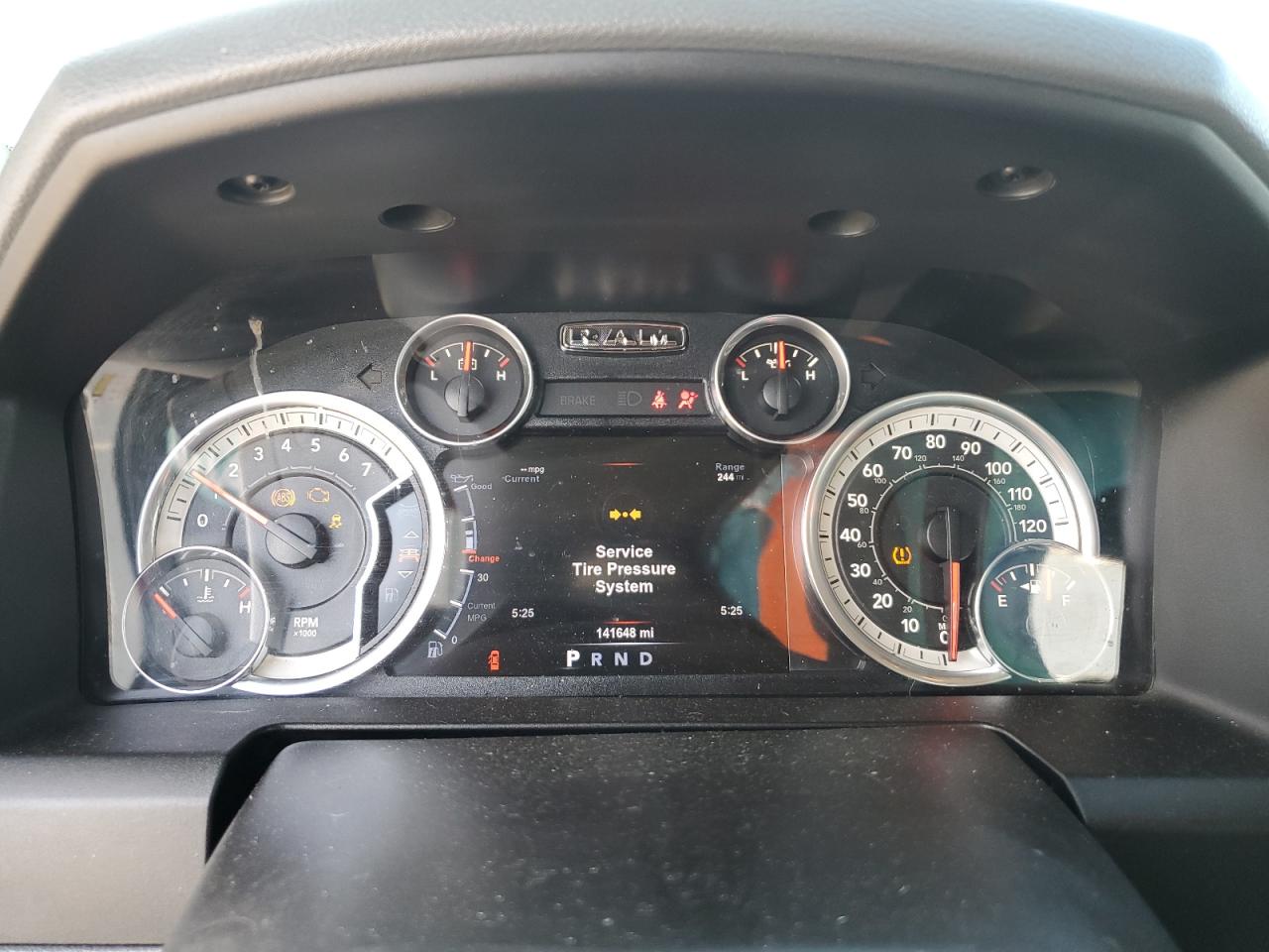 2017 RAM 1500 - Image 9