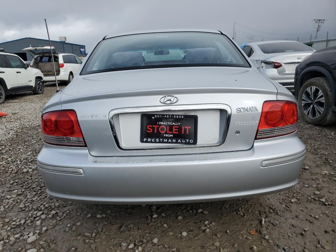 2004 Hyundai Sonata - Image 6