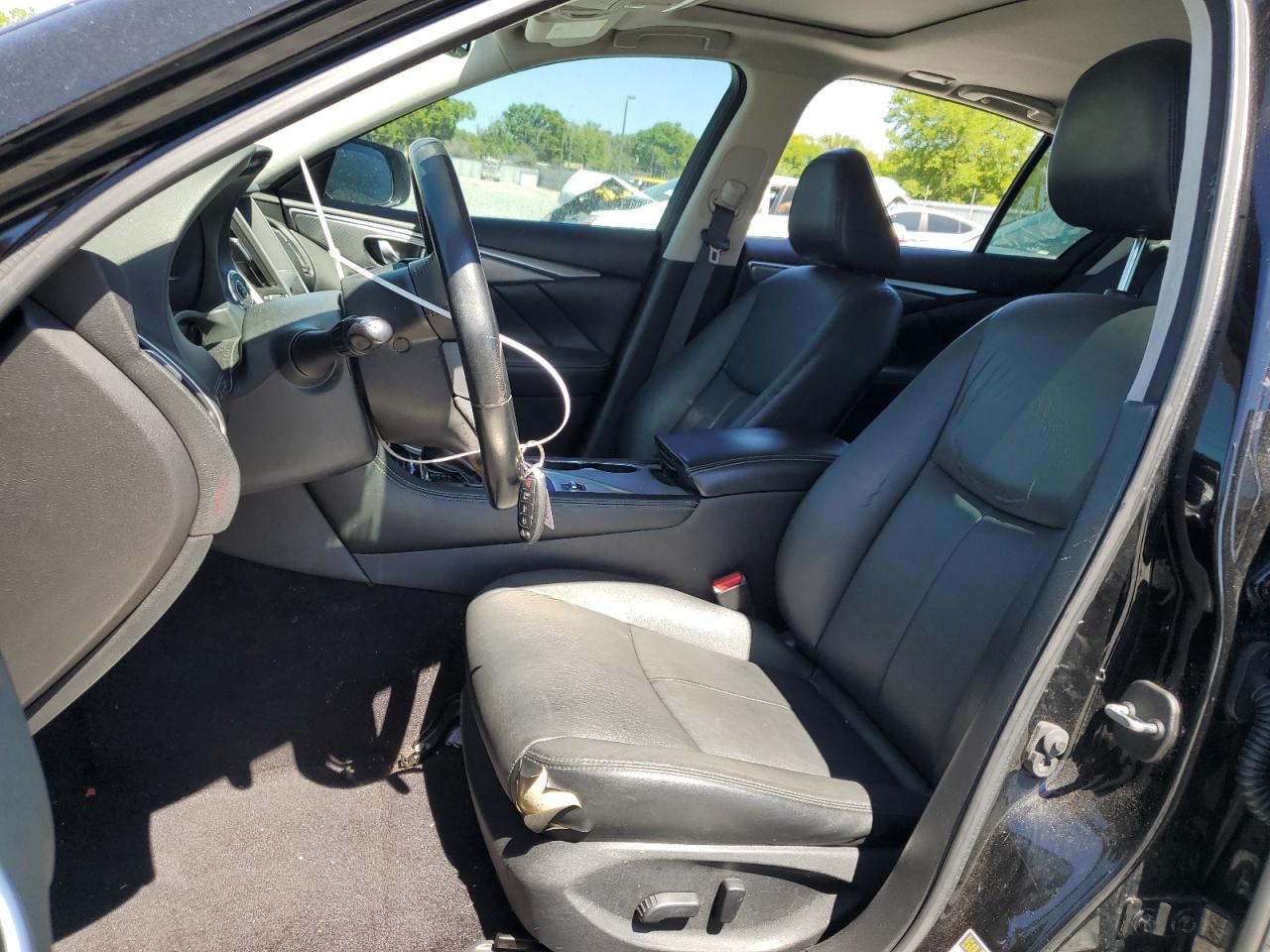 2015 Infiniti Q50 - Image 7