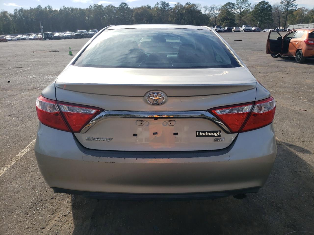 2015 Toyota Camry - Image 6