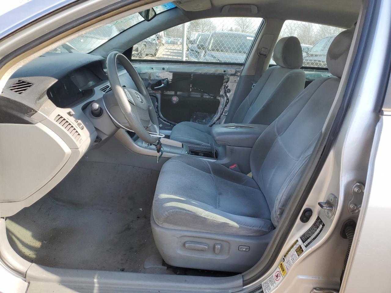 2008 Toyota Avalon - Image 7