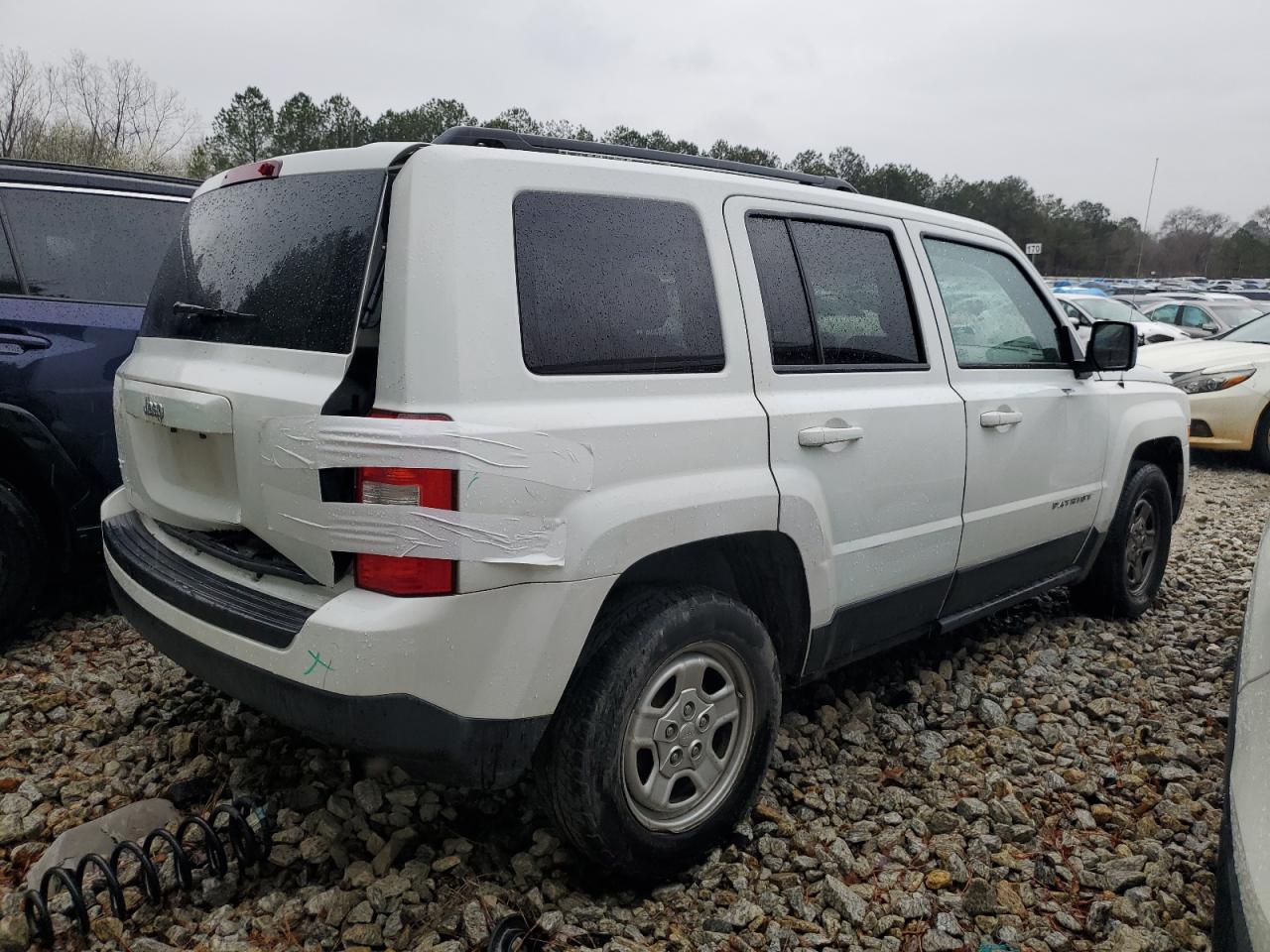 2015 Jeep Liberty (Patriot) - Image 3