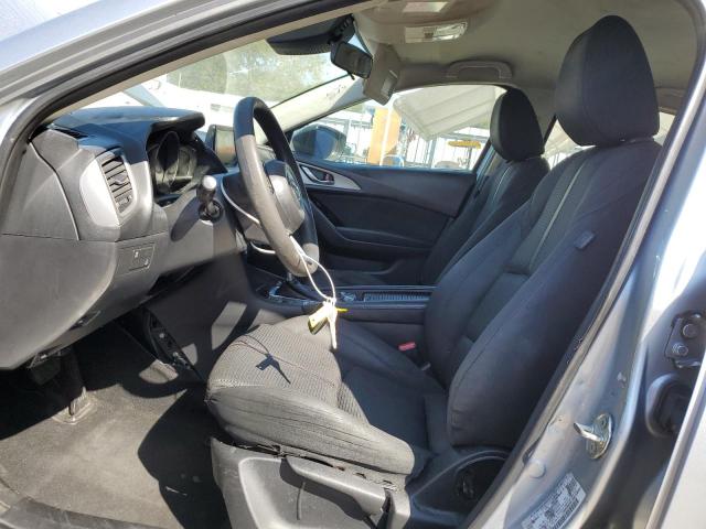  MAZDA 3 2018 Silver