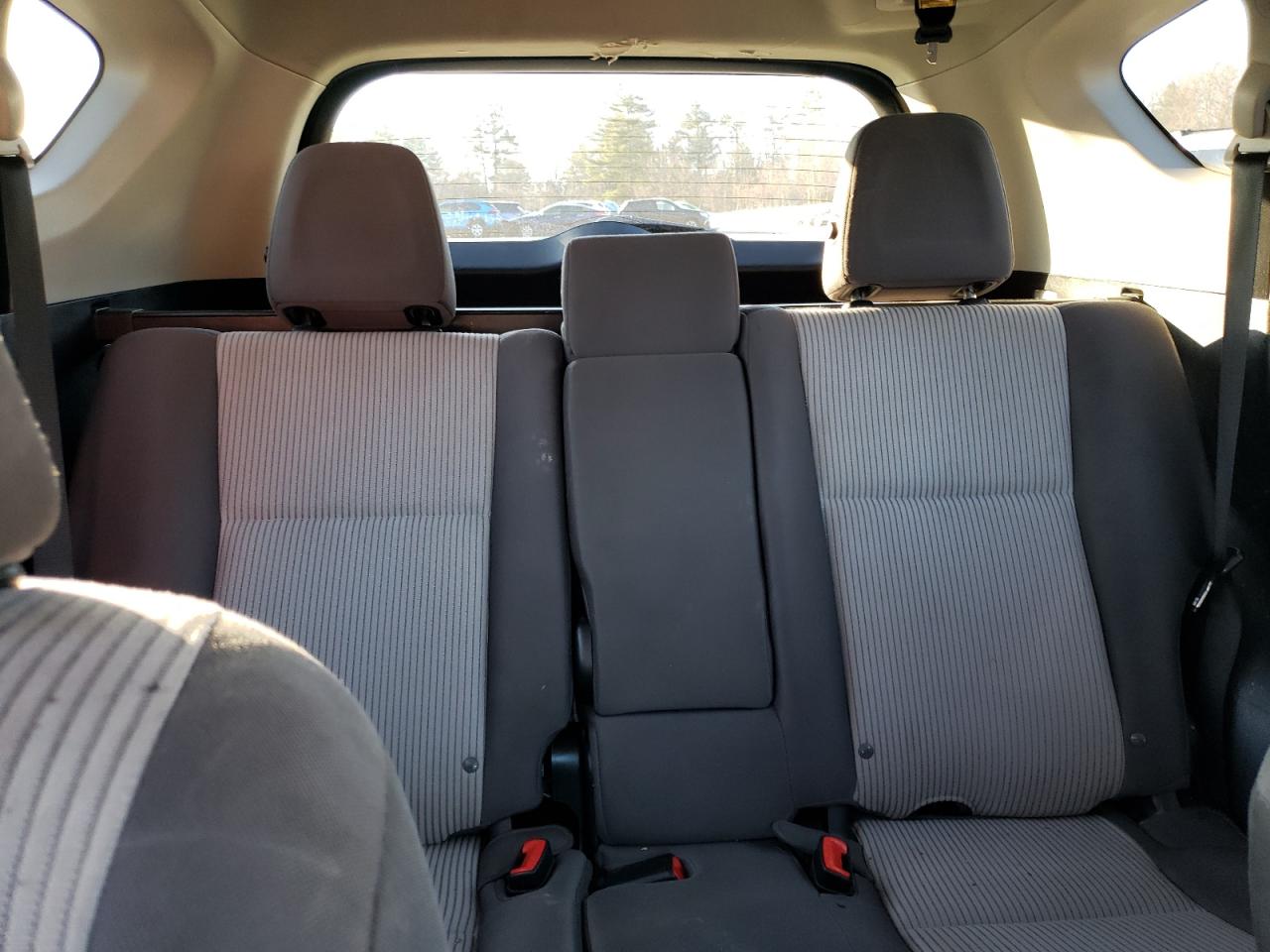 2014 Toyota RAV 4 - Image 10