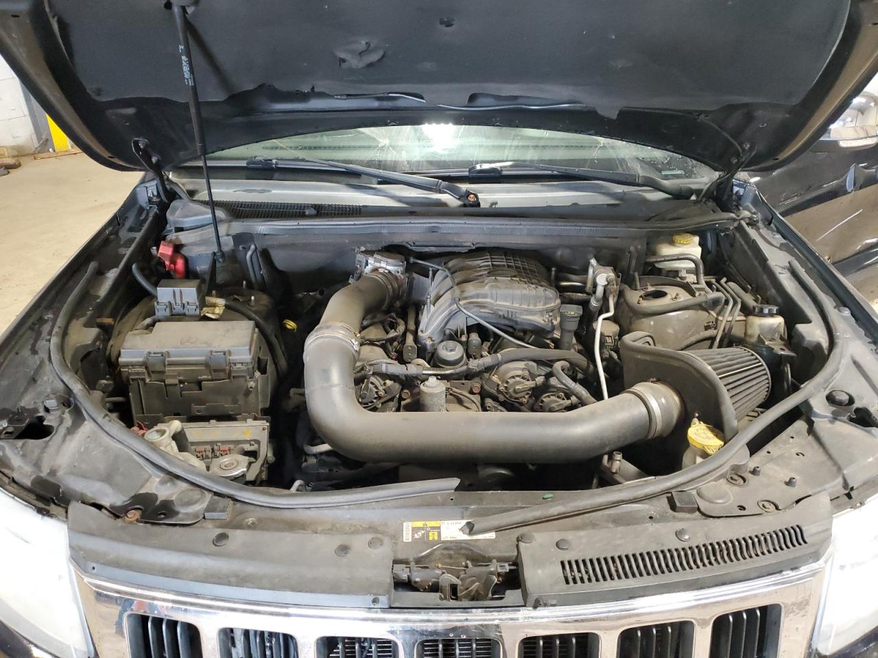 2011 Jeep Grand Cherokee - Image 12