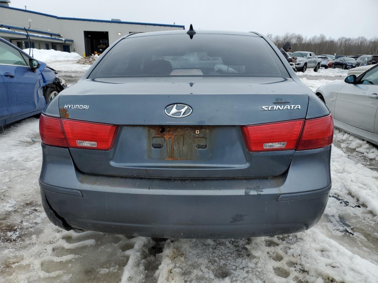 2009 Hyundai Sonata - Image 6