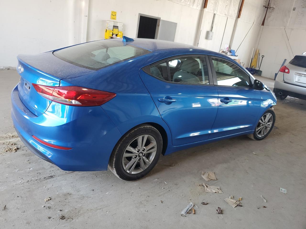 2017 Hyundai Elantra - Image 3