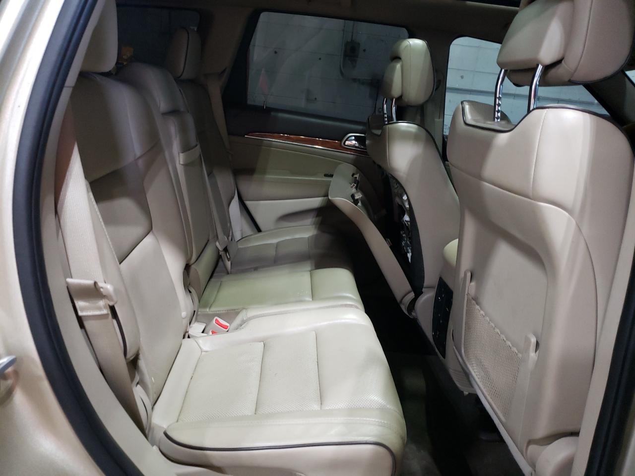 2011 Jeep Grand Cherokee - Image 11