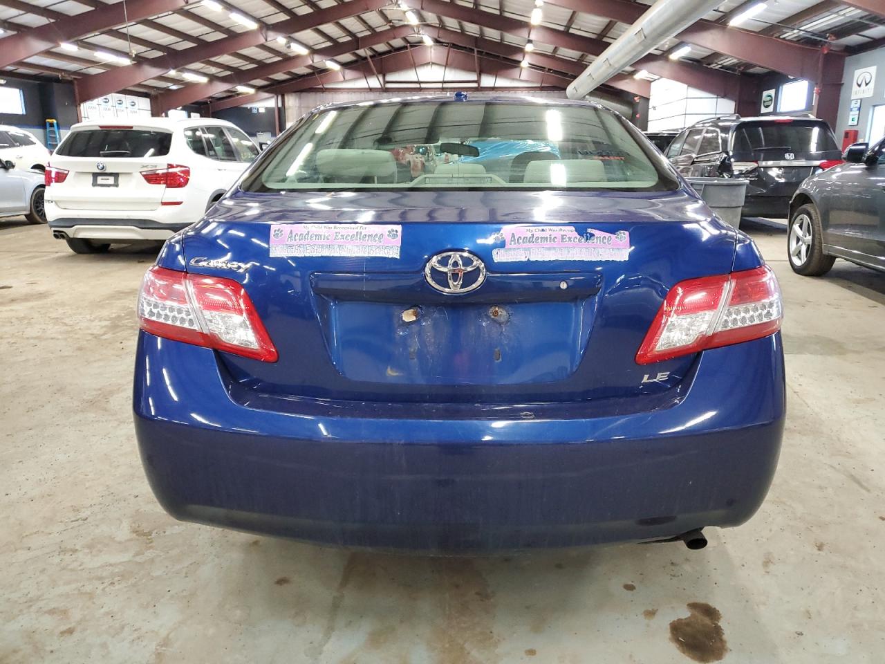 2011 Toyota Camry - Image 6