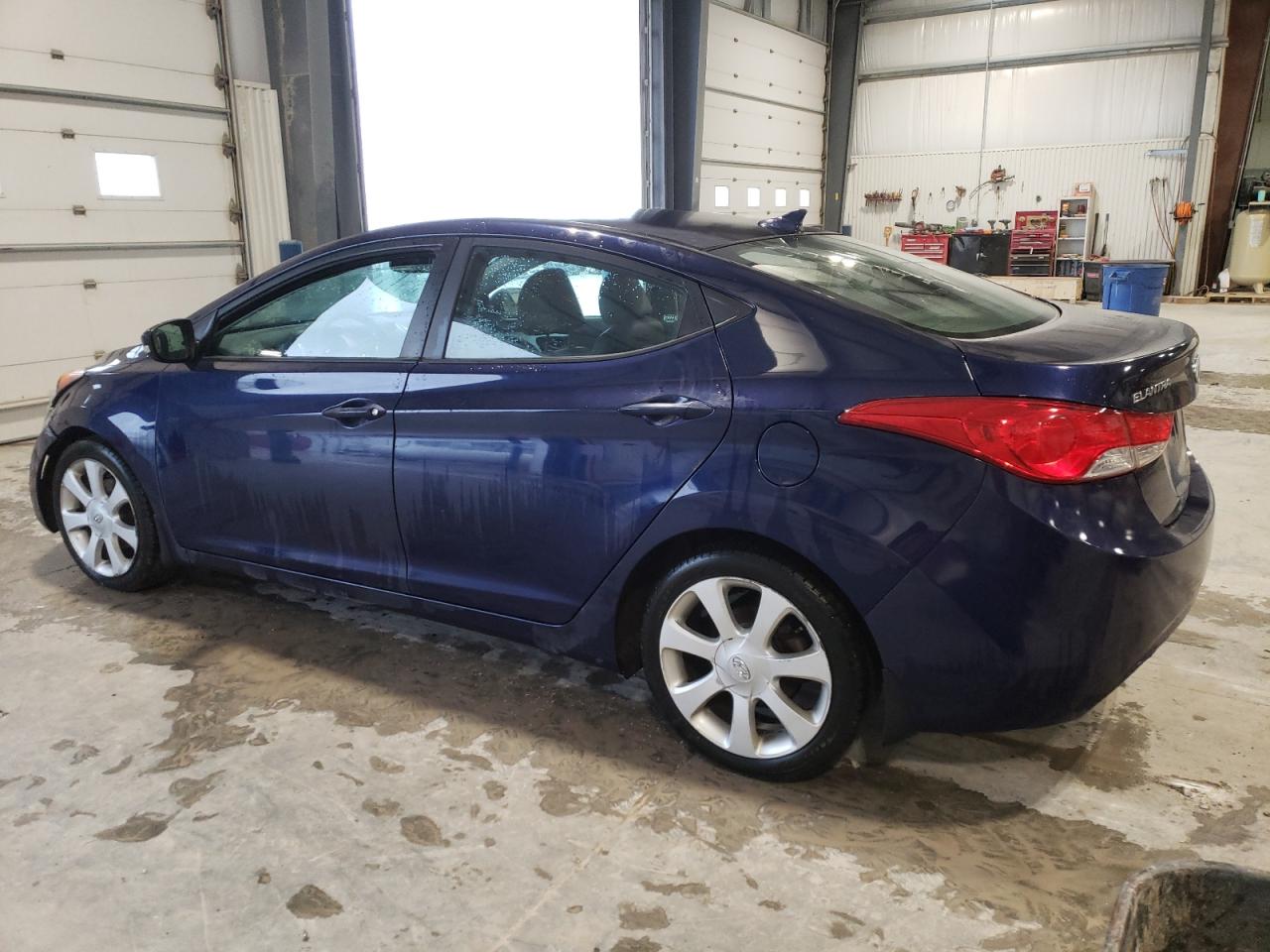 2013 Hyundai Elantra - Image 2