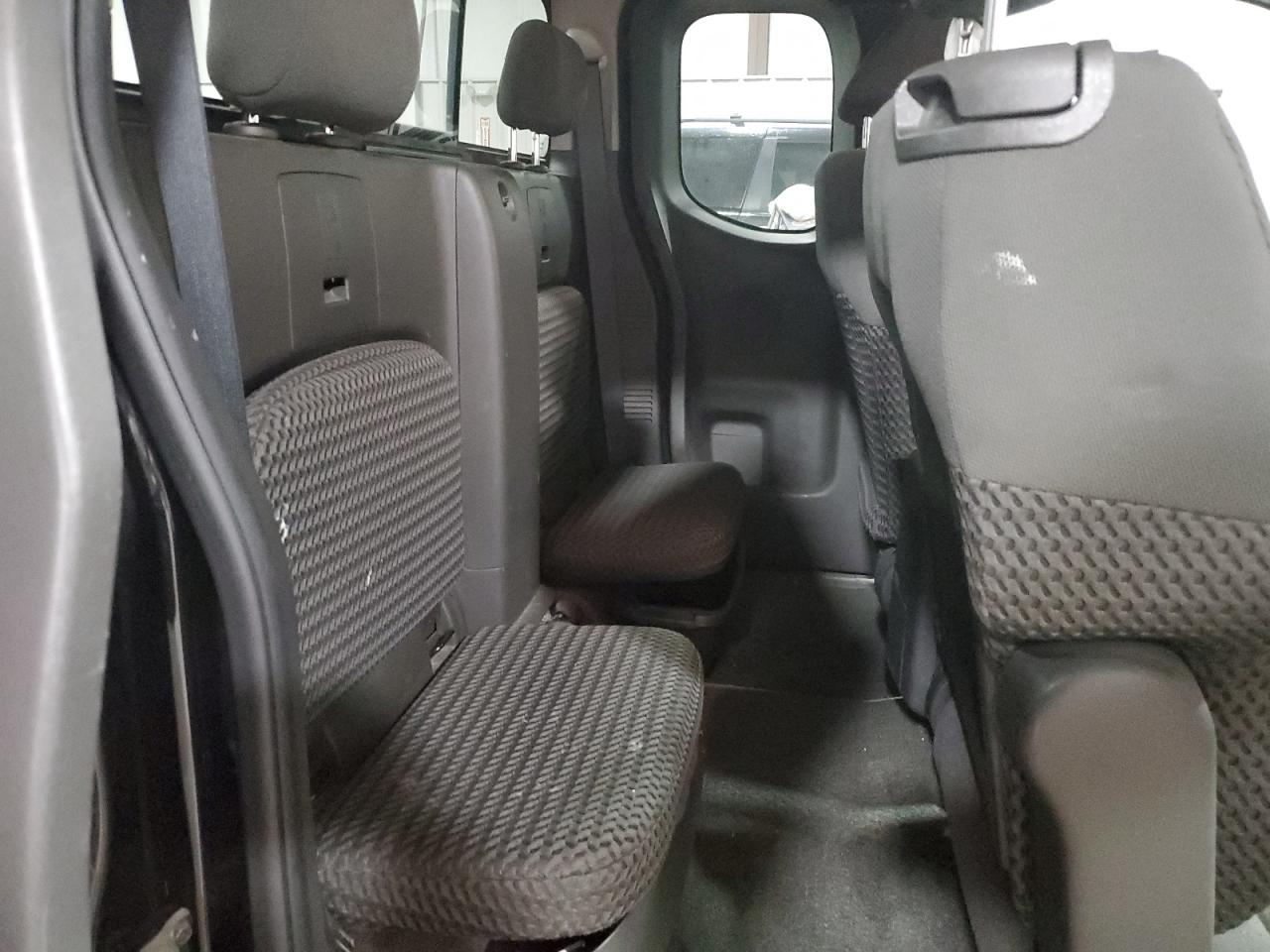 2014 Nissan Navara (Frontier) - Image 10