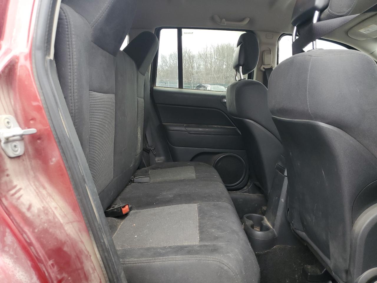 2012 Jeep Compass - Image 11