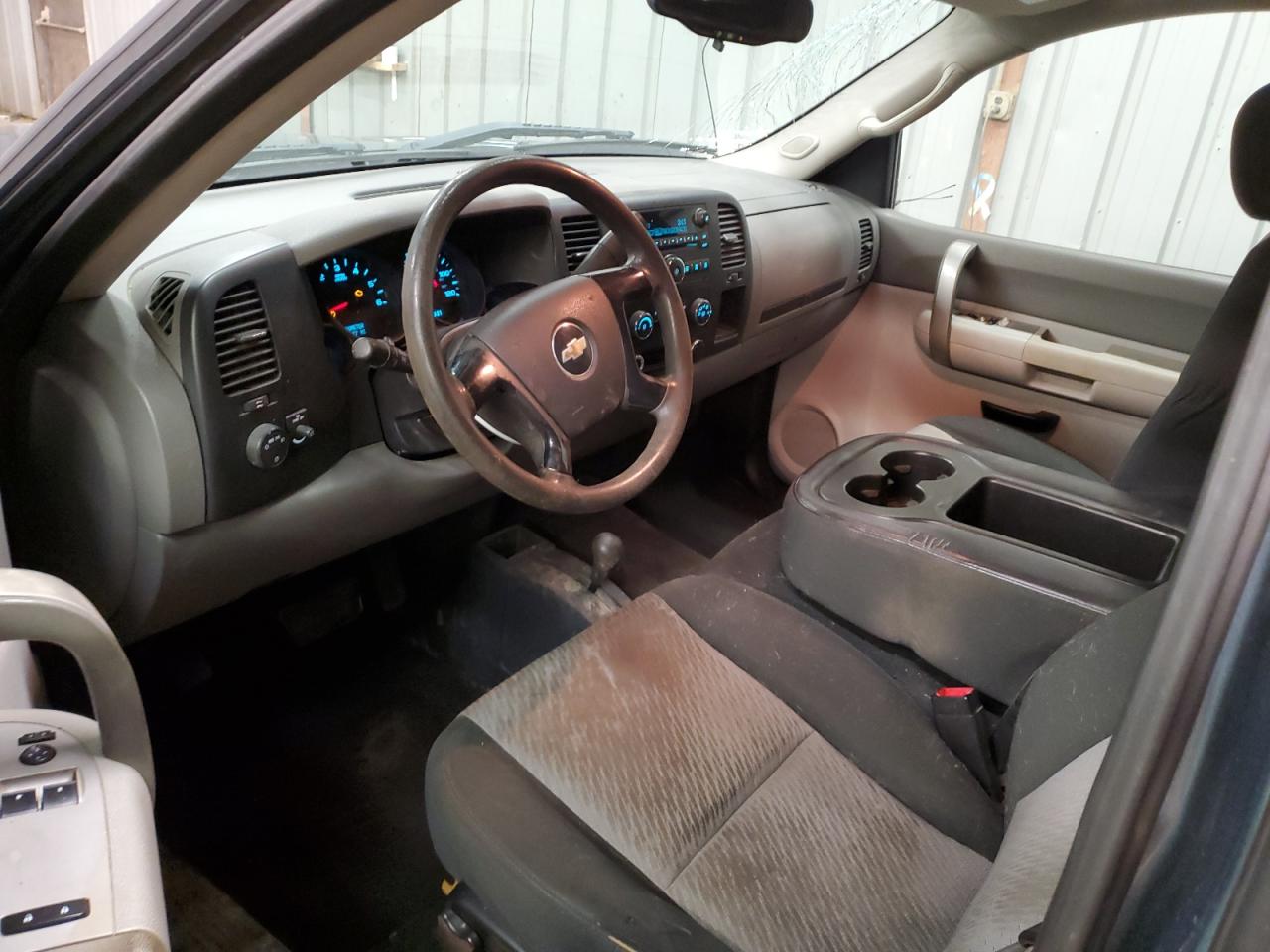 2009 Chevrolet Silverado - Image 8