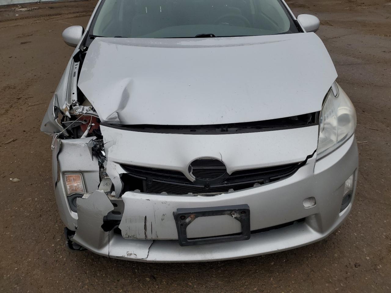 2010 Toyota Prius - Image 12