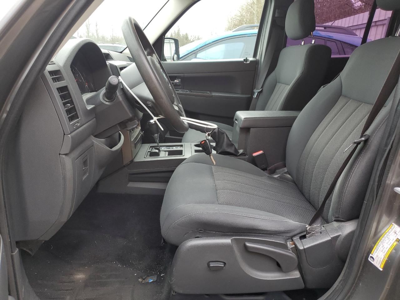 2012 Jeep Liberty (North America) - Image 7