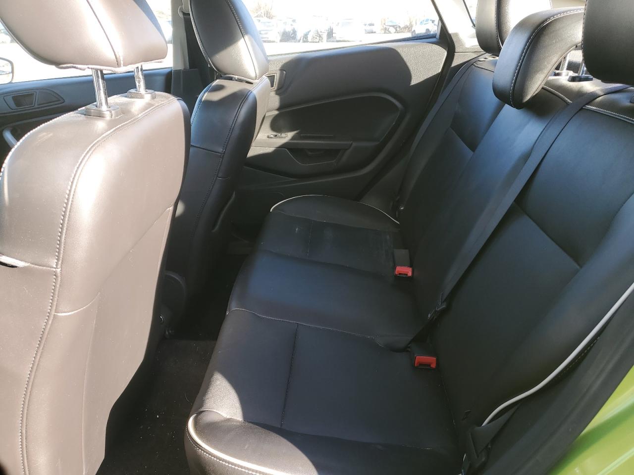 2011 Ford Fiesta - Image 10
