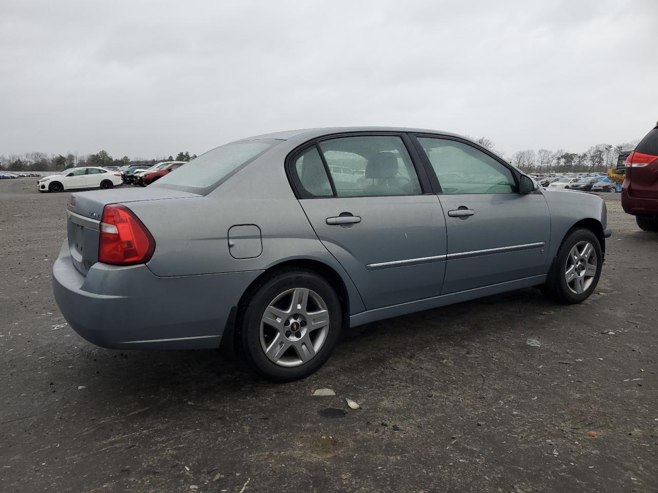 2007 Chevrolet Malibu - Image 3