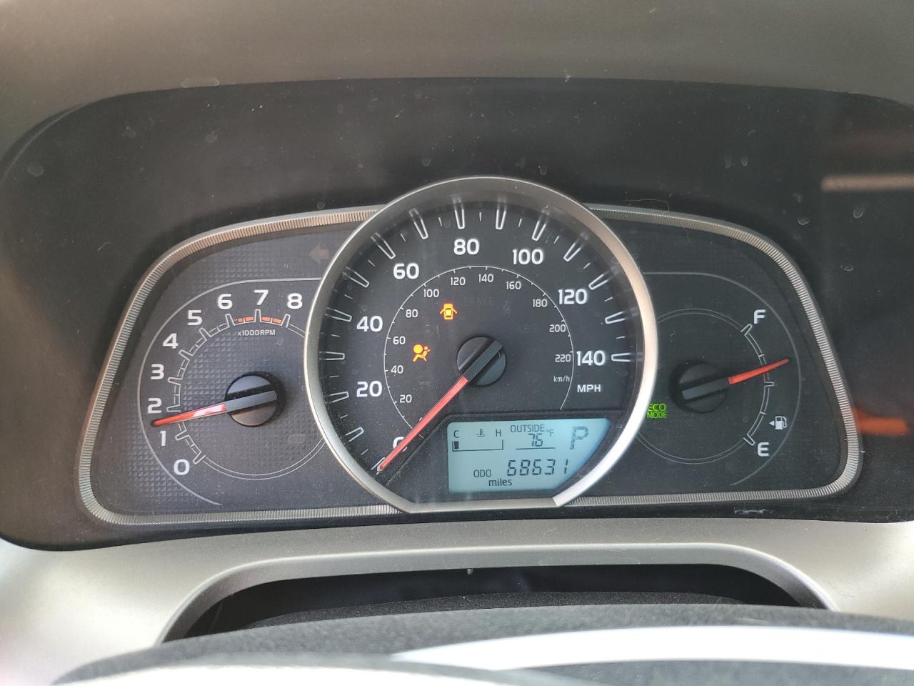 2014 Toyota RAV 4 - Image 9