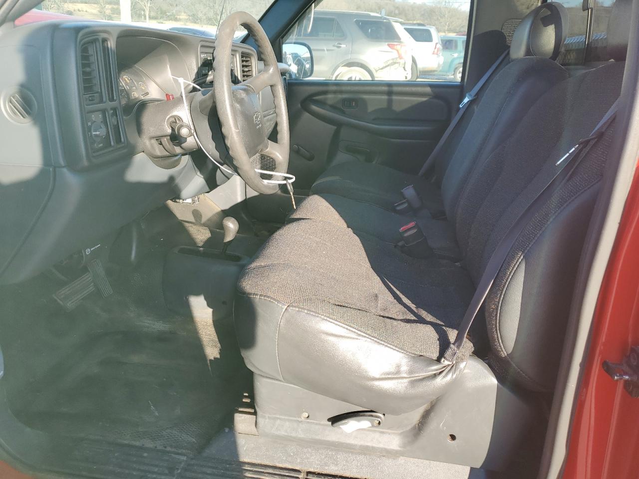 2000 Chevrolet Silverado - Image 7