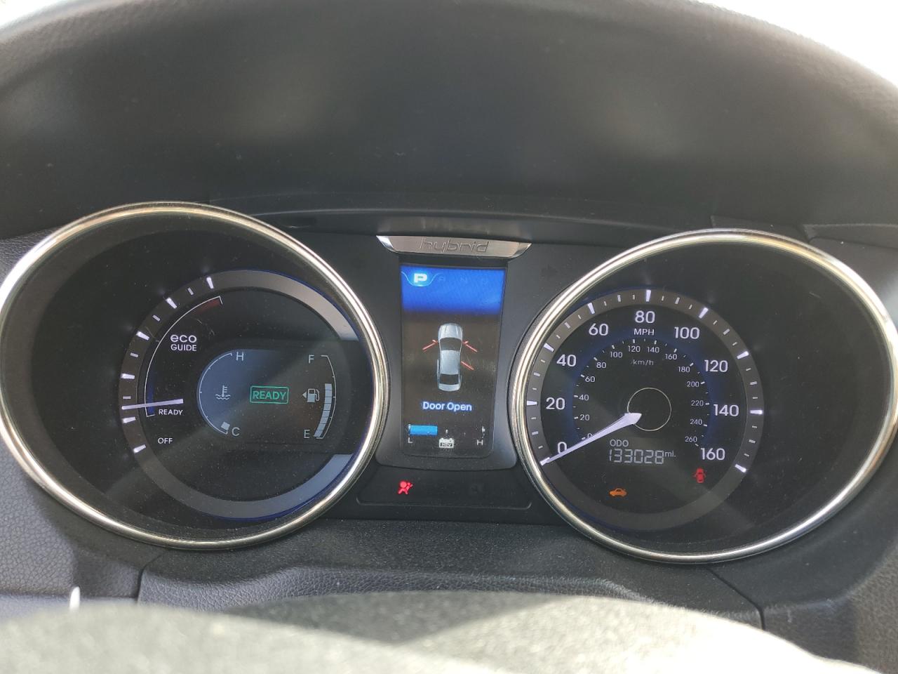 2011 Hyundai Sonata - Image 9