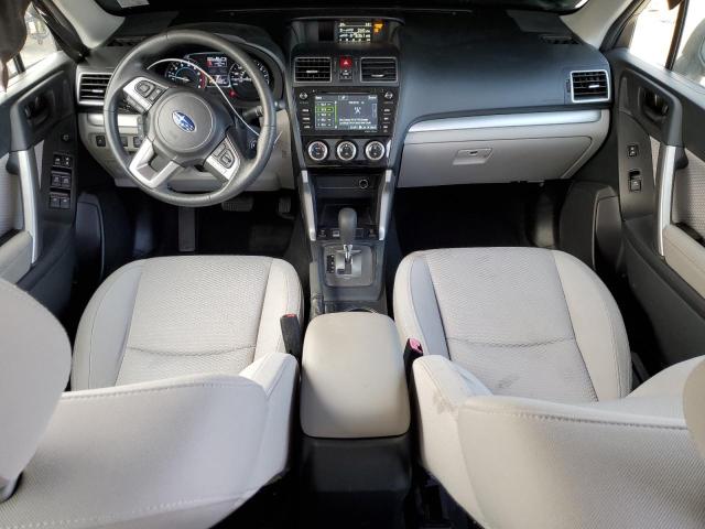  SUBARU FORESTER 2017 Зелений