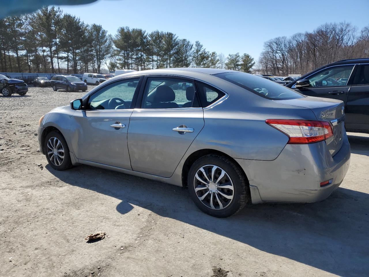2014 Nissan Sentra - Image 2