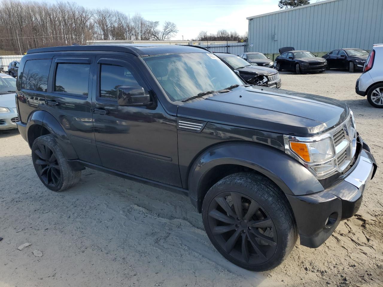 2010 Dodge Nitro - Image 4