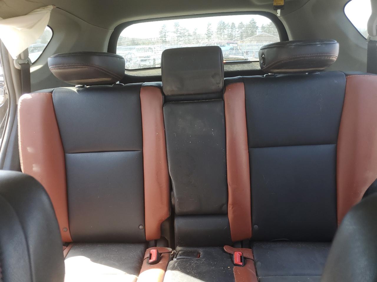2015 Toyota RAV 4 - Image 10