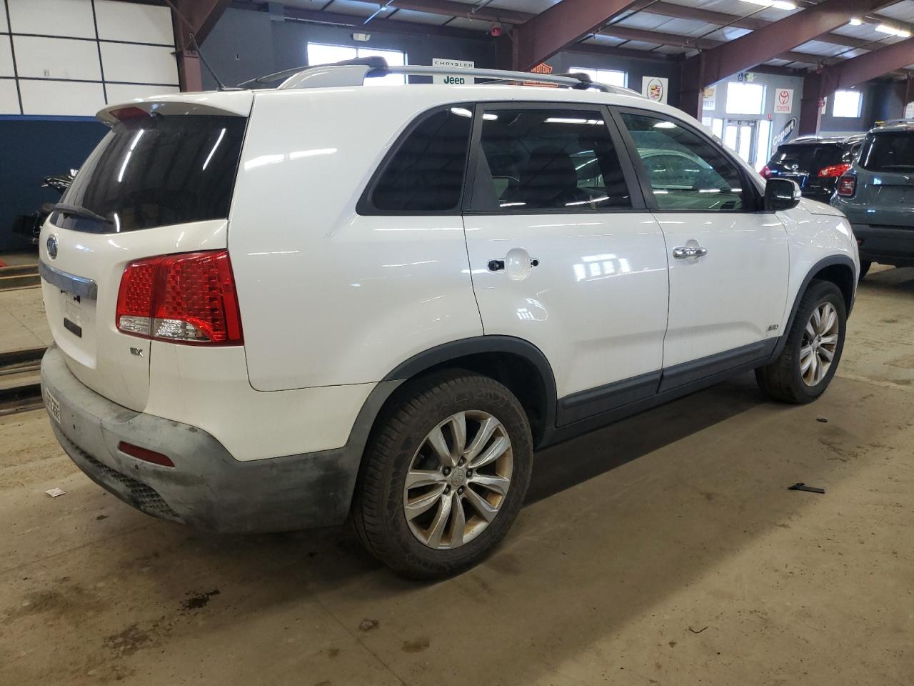 2011 Kia Sorento - Image 3